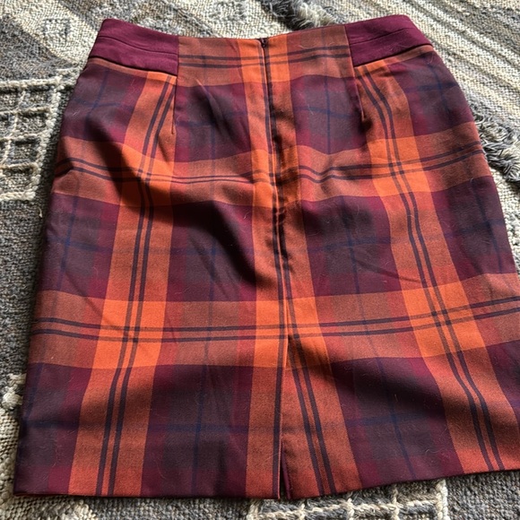 Limited plaid pencil midi skirt sz 8 - Picture 2 of 2